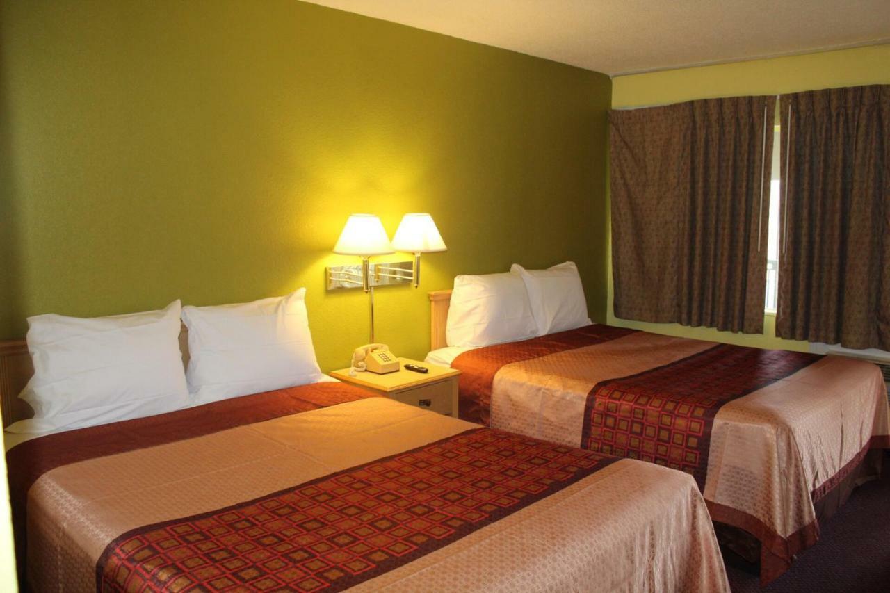 Hutchinson Inn エクステリア 写真
